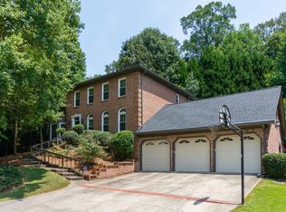 80 Skyland Dr, Roswell, GA 30075