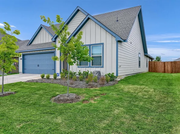 749 Primrose Ln, Pilot Pt, TX 76258