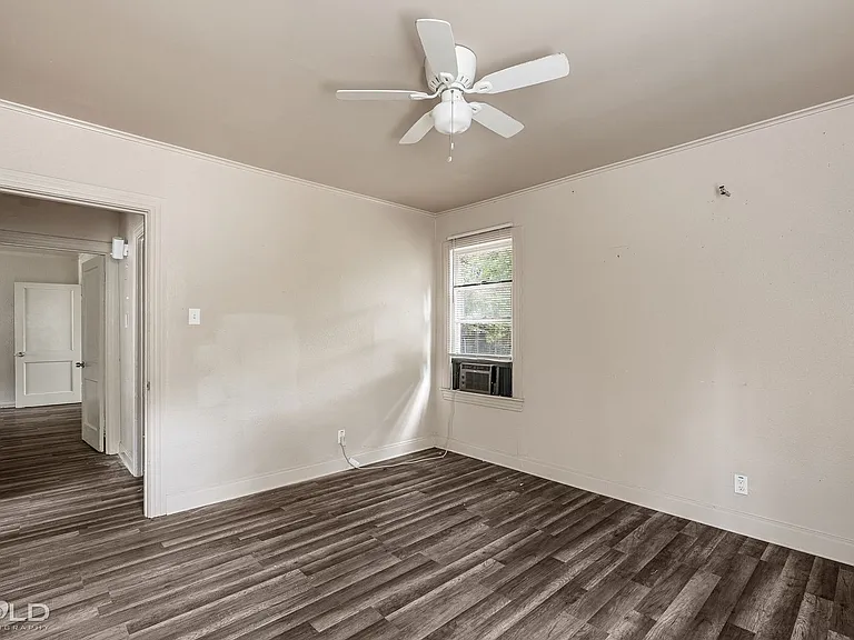 3920 Huston St — Photo 20
