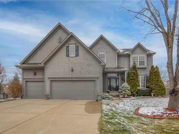 13428 W 138th St, Overland Park, KS 66221