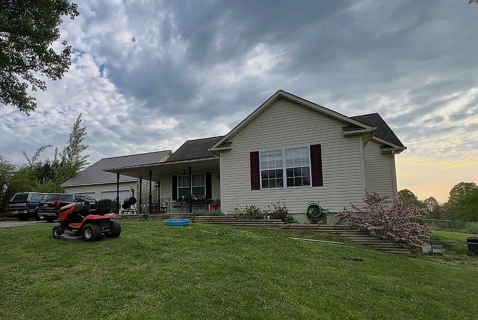 1st image of 55 Landmark Ln