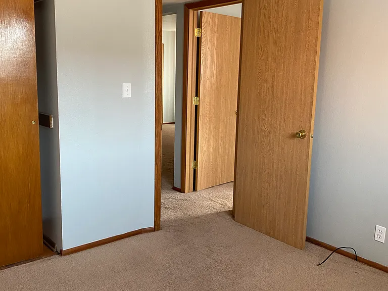 9729 W Hampton Ave — Photo 14