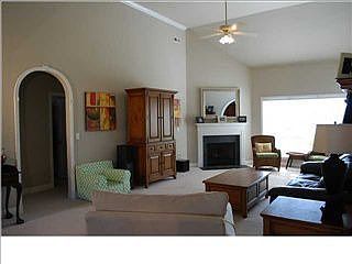 3rd image of 221 Camden Cove Pkwy