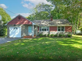 275 4th Avenue, Saint James, NY 11780