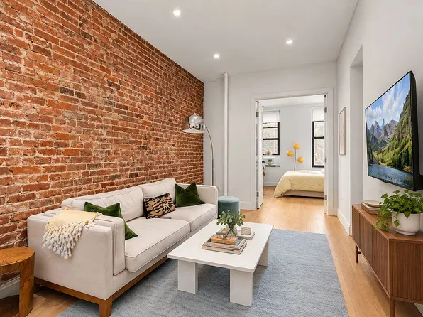 347 E 5th St #1A, New York, NY 10003