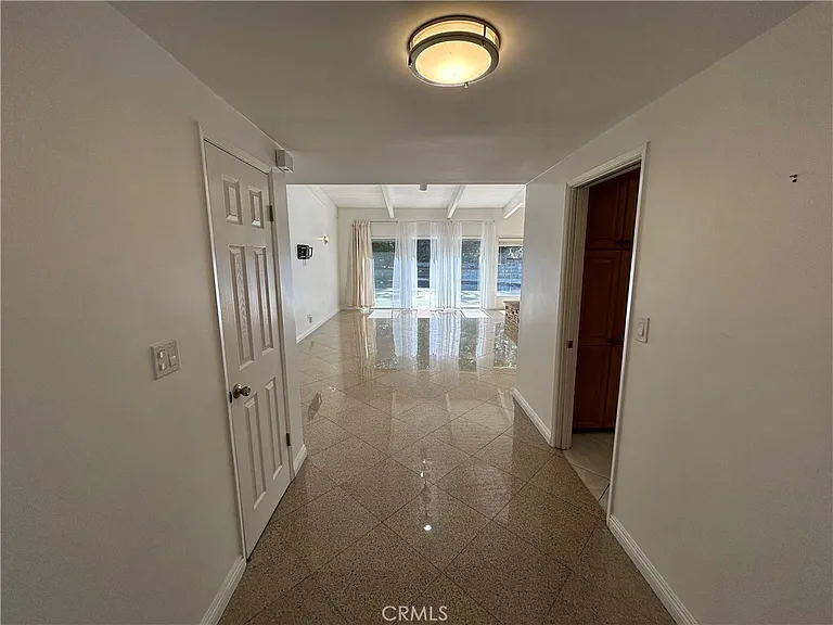 24010 Hatteras St — Photo 4