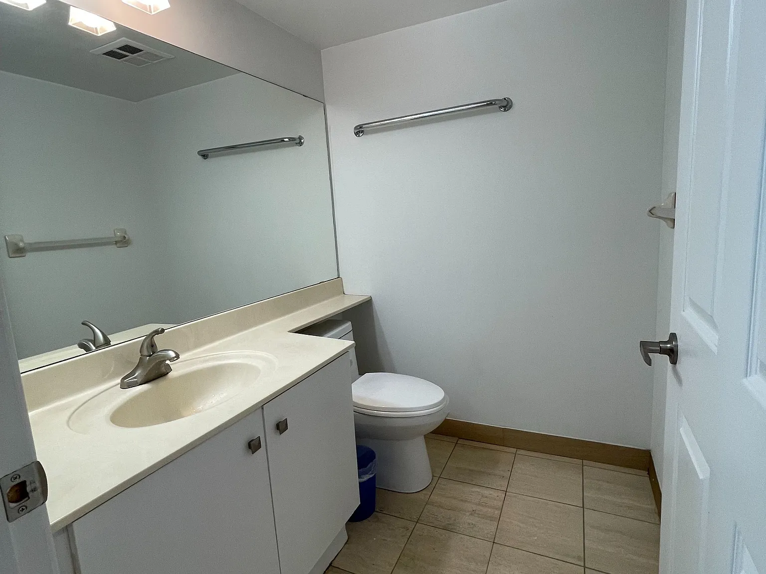 2 bed, $2,900 — Photo 4