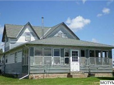 819 Main St E, Rockwell, IA, 50469