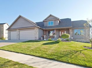 1610 Century Valley Rd NE, Rochester, MN 55906