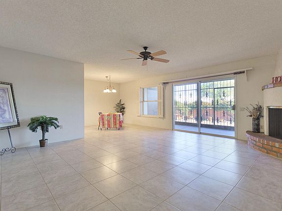 3rd image of 820 N Camino De Luz