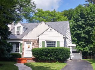 345 Wendhurst Dr, Rochester, NY 14616