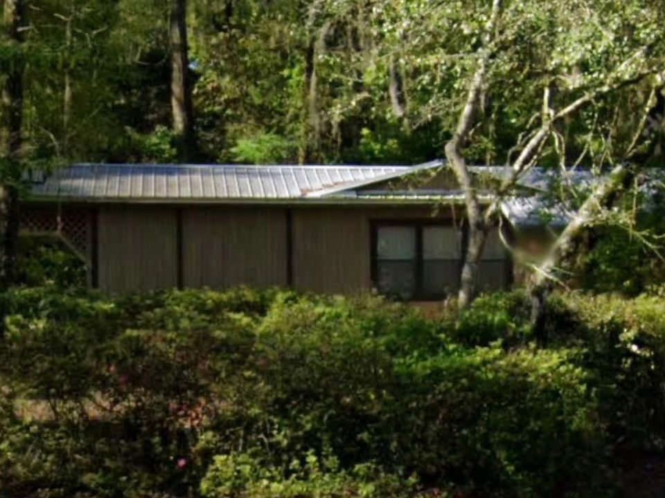 1st image of 314 SE Beadie Dr