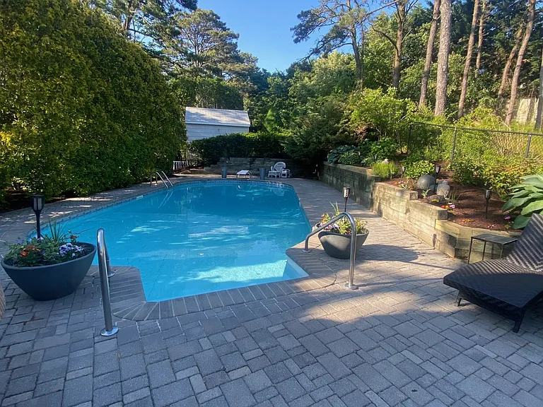 2 W Hillover Rd — Photo 2