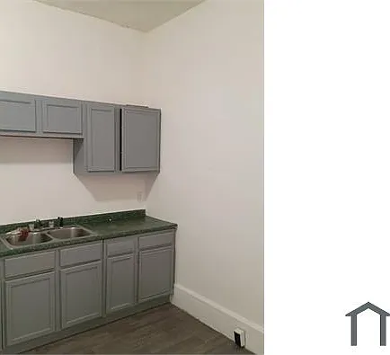 2507 Addison St — Photo 4