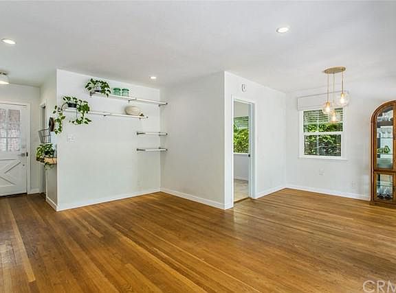 5th image of 598 E 20th St