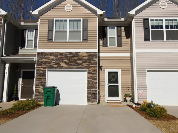 1549 Katherine Ct, Boiling Springs, SC 29316