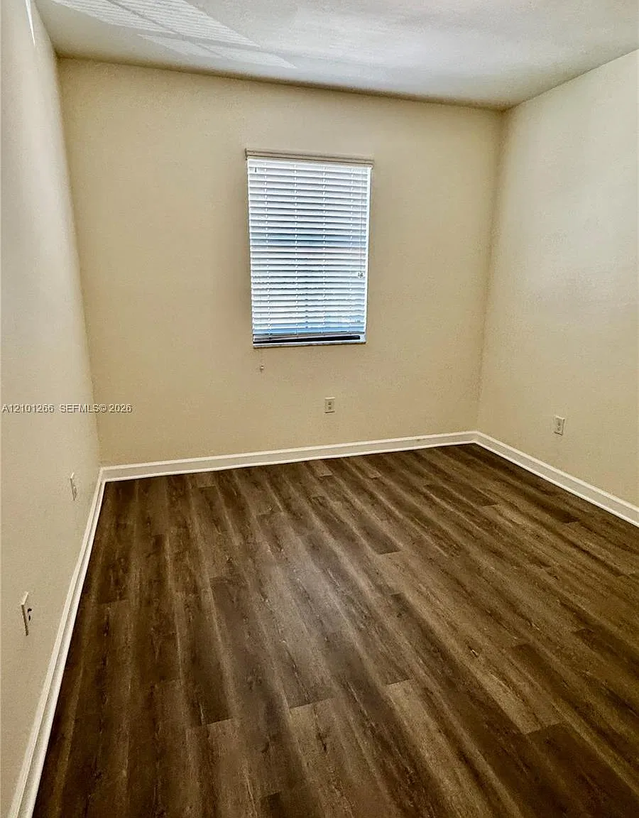 Coco Palm Estates — Photo 4