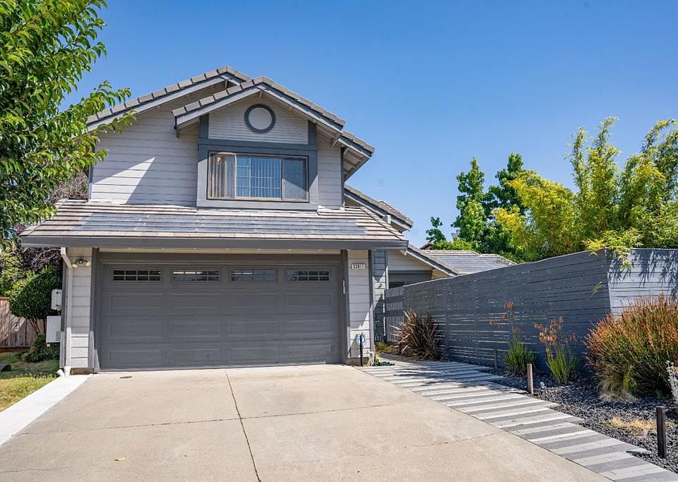 1st image of 32811 Palmdale Ct