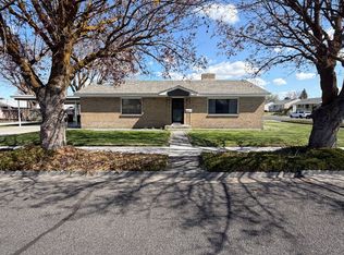 836 E Olive Ave, Moses Lake, WA 98837
