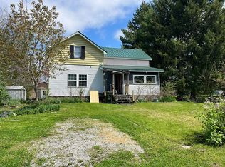 124 W Orange St, Cromwell, IN 46732