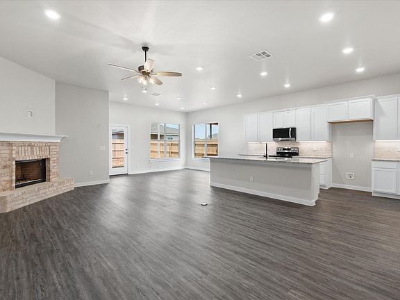 4th image of 2804 Trenton Ave