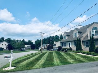 1 Gunnison Dr, Merrimac, MA 01860