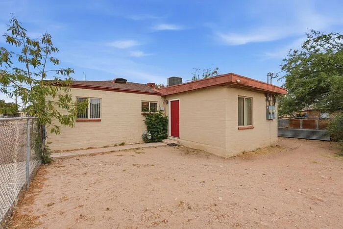 2520 E Cameron Vis — Photo 21