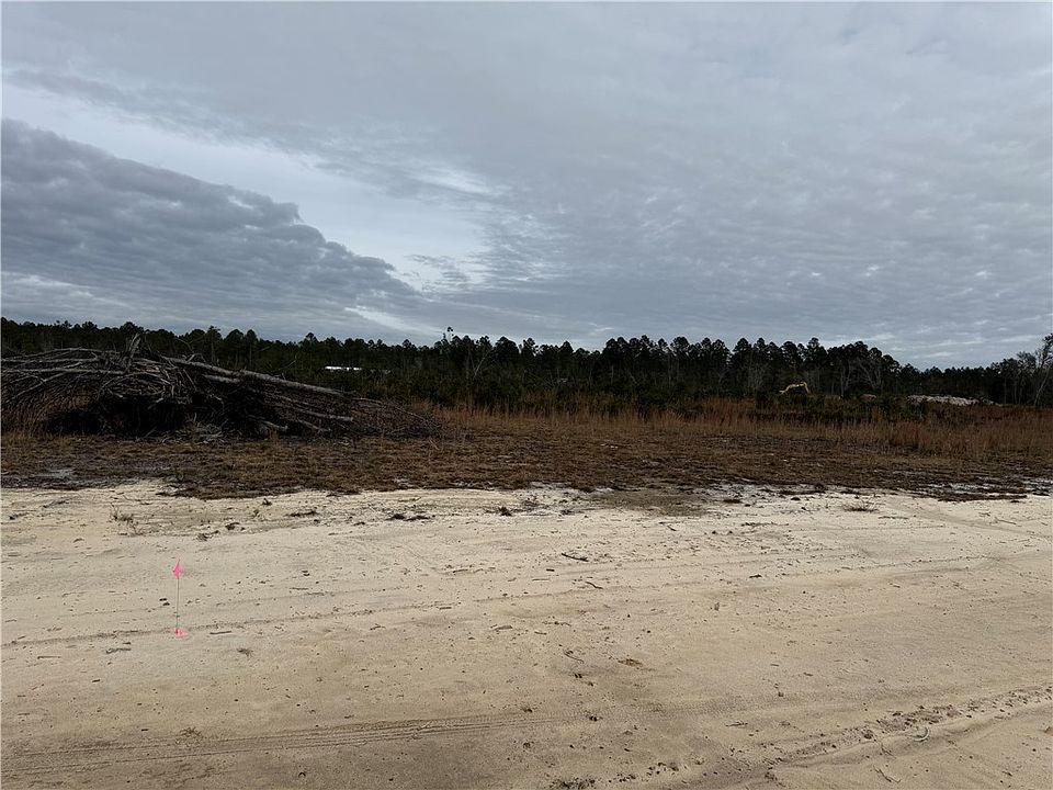 1st image of 7 Wiregrass Ln