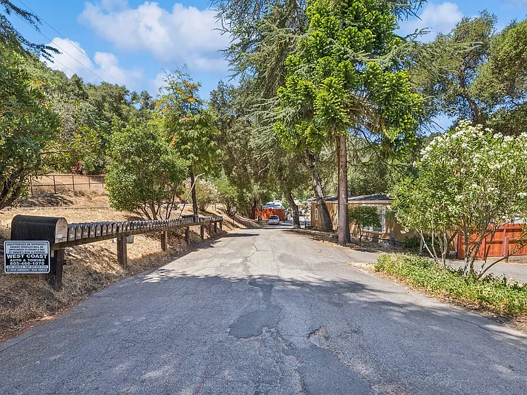 Resthaven Mobile Home Park — Photo 4
