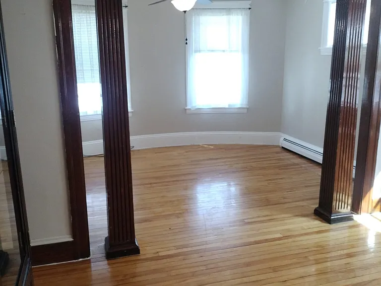 114 Sterling St #2B — Photo 5
