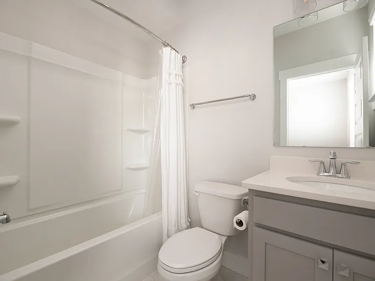554 W End Dr — Photo 17
