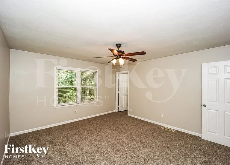 420 Freestone Dr — Photo 7