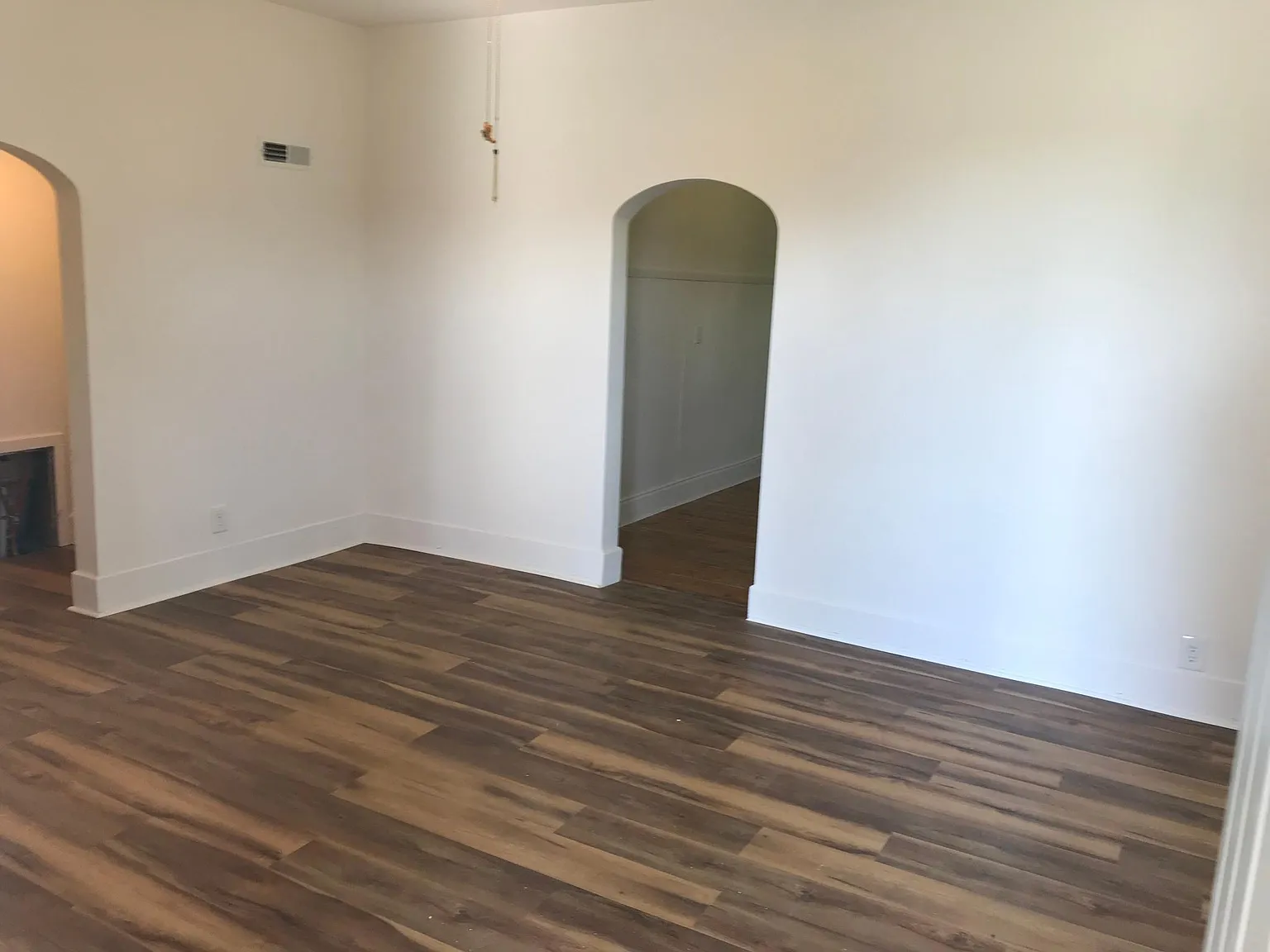159 N Front St — Photo 2