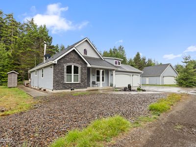 128 SW Wakonda Beach Rd, Waldport, OR, 97394