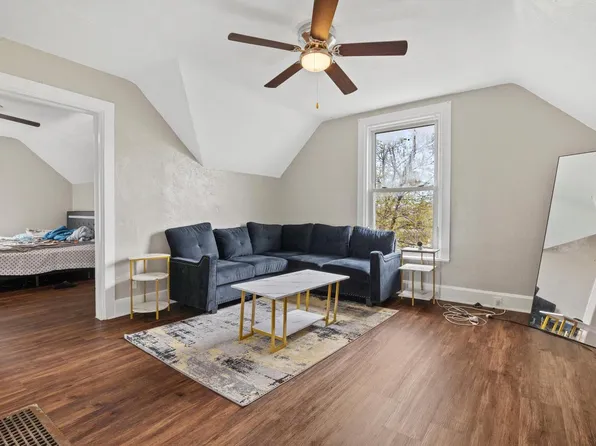 1220 North Wisconsin STREET, Racine, WI 53402