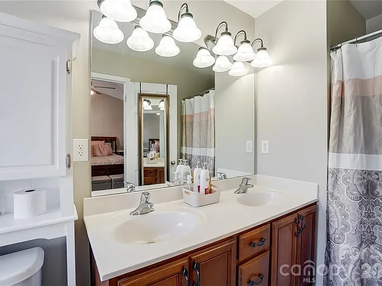 2029 Kegsworth Dr — Photo 19