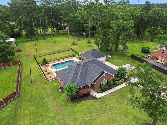 5th image of 16 Ranchwood Ln