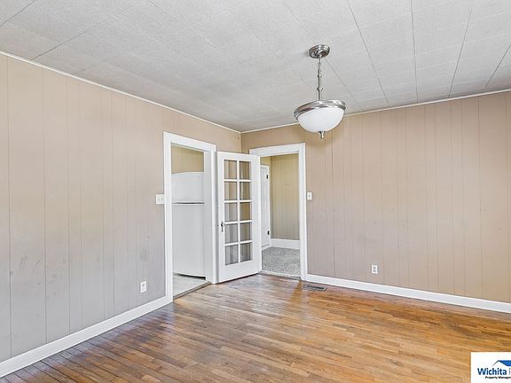 4th image of 315 W Olive Ave