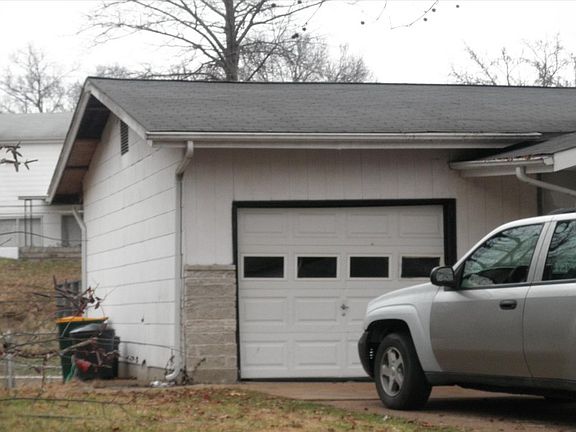 2nd image of 10456 Gardo Ct