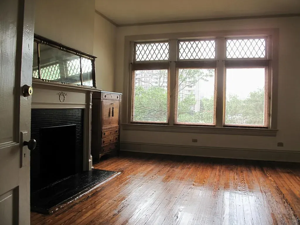 Building Photo - 408 Mowbray Arch #2