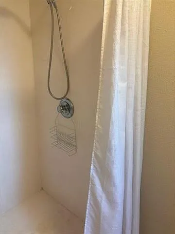 218 Tiffany St — Photo 11