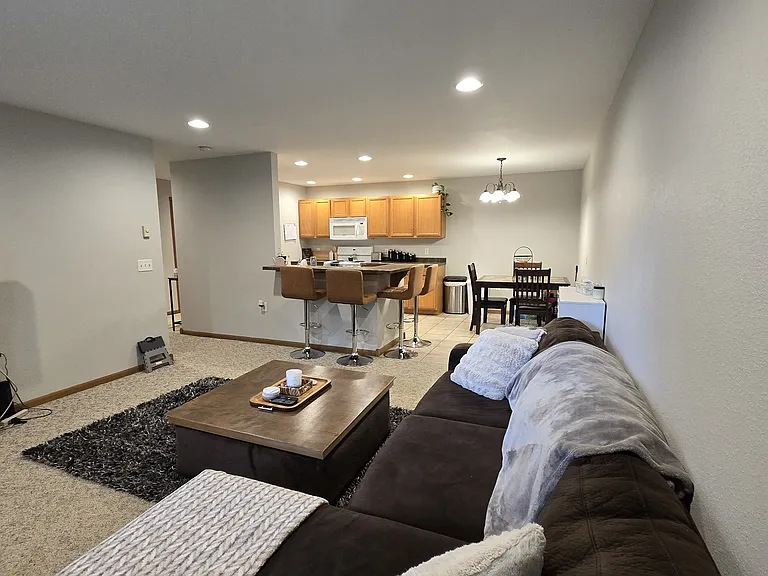 530 Cottonwood Dr #1 — Photo 7
