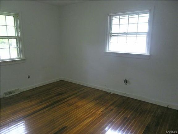5th image of 2831 Lauradale Ln