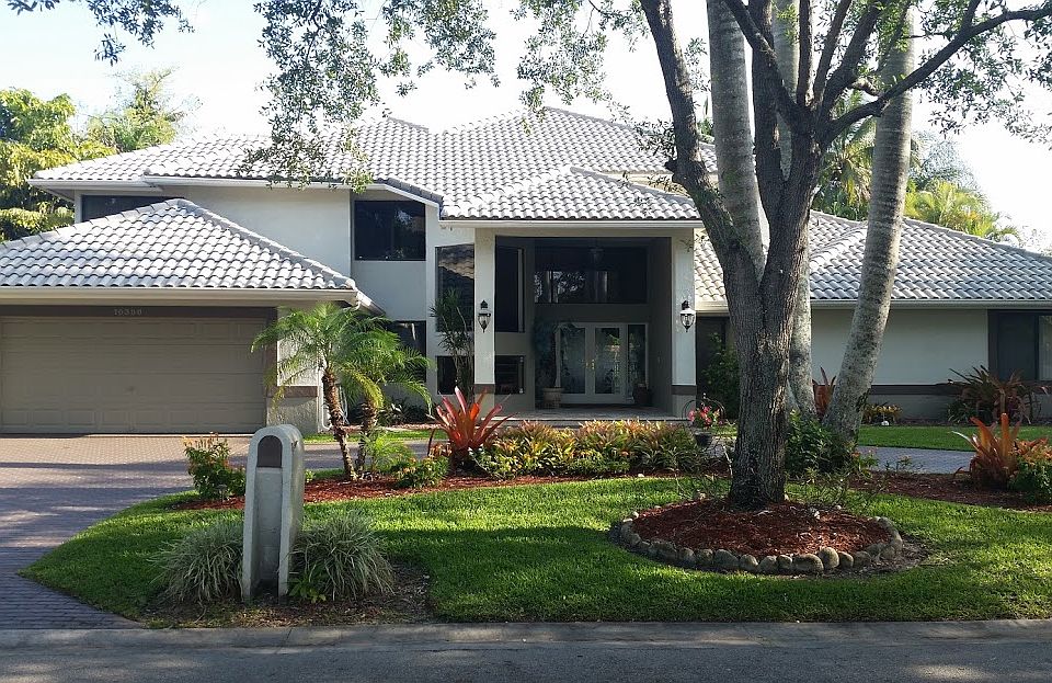 1st image of 10300 NW 6th St