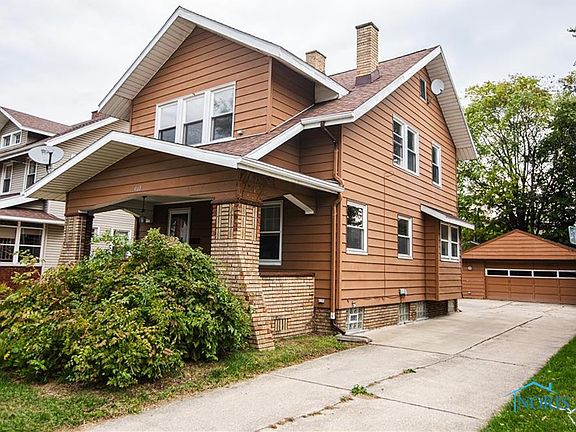 3rd image of 4168 Berwick Ave
