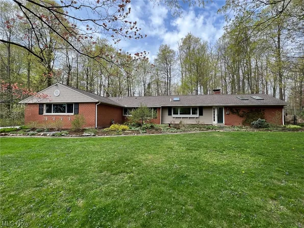 11542 Orchard Rd, Chardon, OH 44024