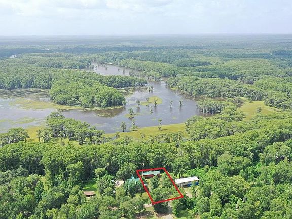 3rd image of 535 Jackson Arm Rd