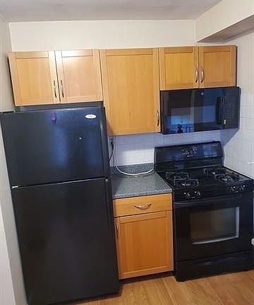 3rd image of 2736 Independence Ave APT 3A