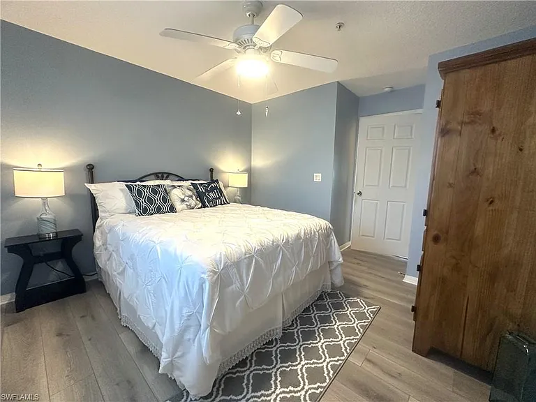 6880 Huntington Lakes Cir #203 — Photo 18