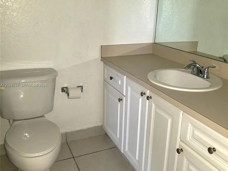 4812 Washington St #7 — Photo 12
